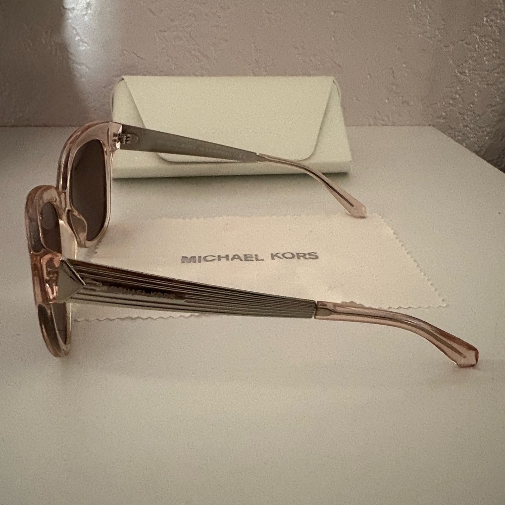 Michael Kors Pink Cat-Eye Sunglasses with Gradient Lenses - Picture 4 of 7